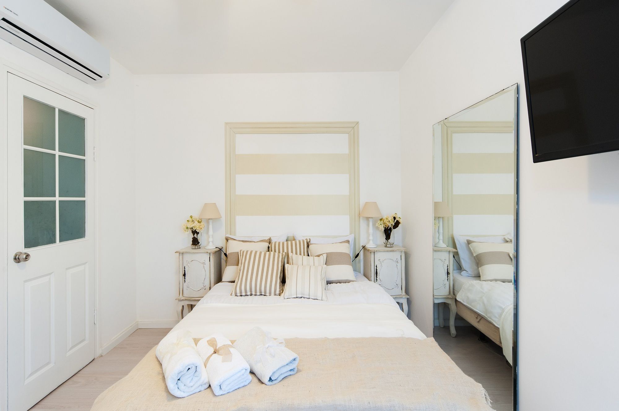 Chic 3Br Apt W Sauna & Parking On The Beach By Sea N' Rent Tel Aviv Exterior photo